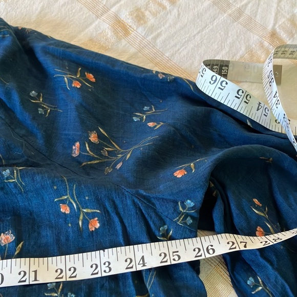 NWT XXL a.n.a BLUE & FLORAL PRINT LONG SLEEVED TOP - Picture 4 of 8